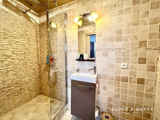 Duplex - 195 m² - 6 pièces