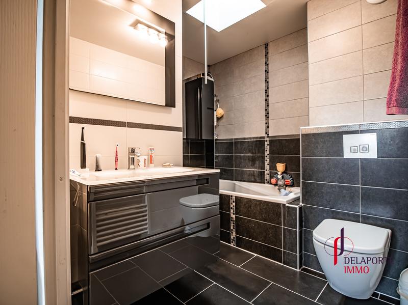 Appartement - 77 m² - 4 pièces