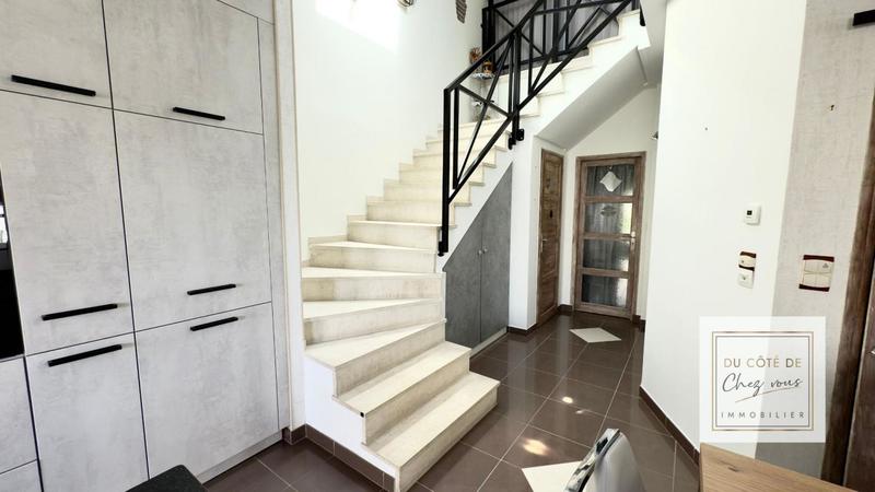 Loft - 149 m² - 7 pièces
