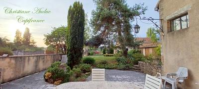 Maison - 183 m² - 8 pièces