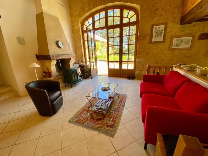 Propriété - 105 m² - 4 pièces