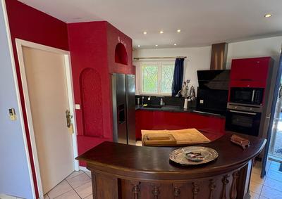 Maison - 170 m² - 8 pièces