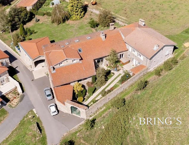 Maison - 450 m² - 12 pièces