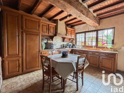 Maison - 143 m² - 6 pièces