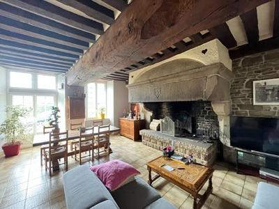 Maison - 190 m² - 7 pièces