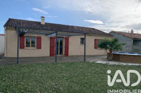 Maison - 99 m² - 5 pièces