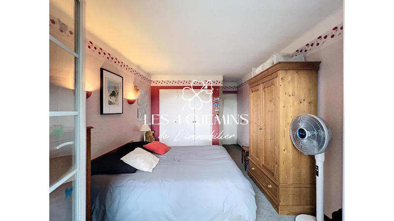 Maison - 185 m² - 7 pièces