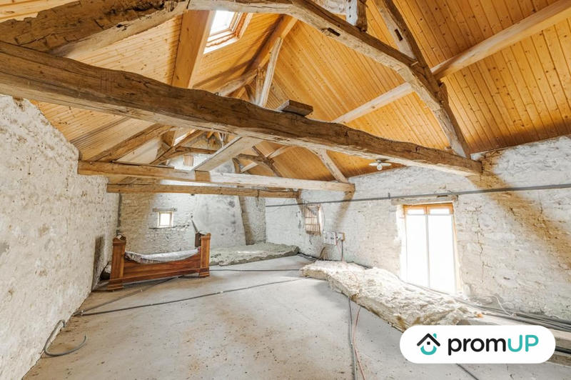 Maison ancienne - 245 m² - 10 pièces