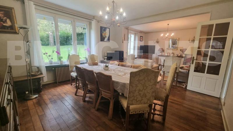 Maison - 150 m² - 7 pièces