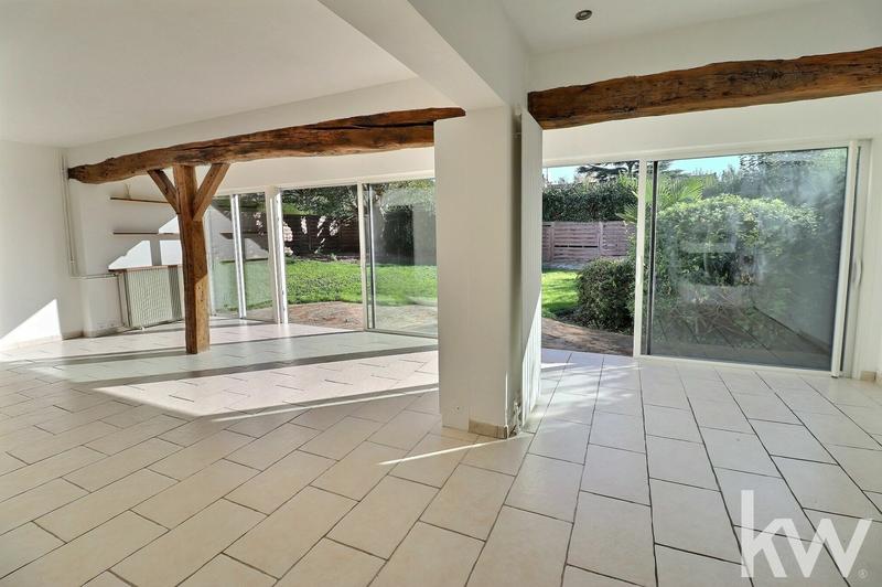 Maison - 152 m² - 7 pièces