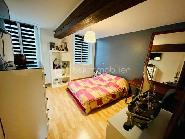 Immeuble - 1 594 m² - 45 pièces