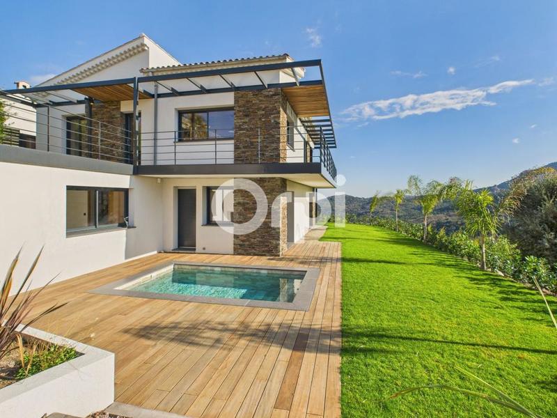 Maison - 186 m² - 6 pièces