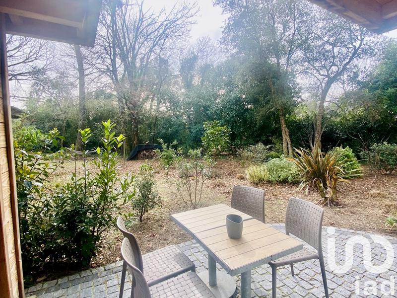 Maison - 245 m² - 7 pièces