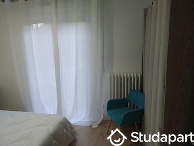 Chambre - 14 m² - 1 pièce