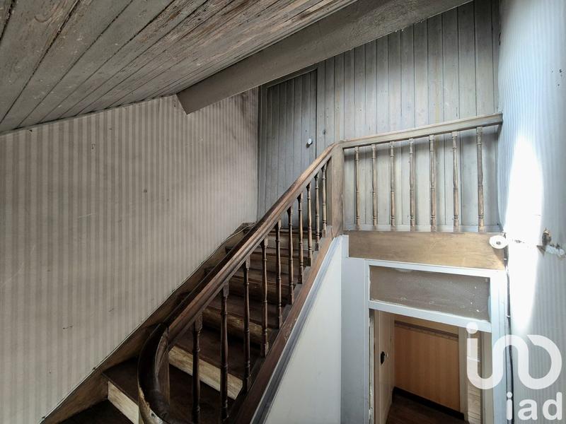 Maison - 250 m² - 8 pièces