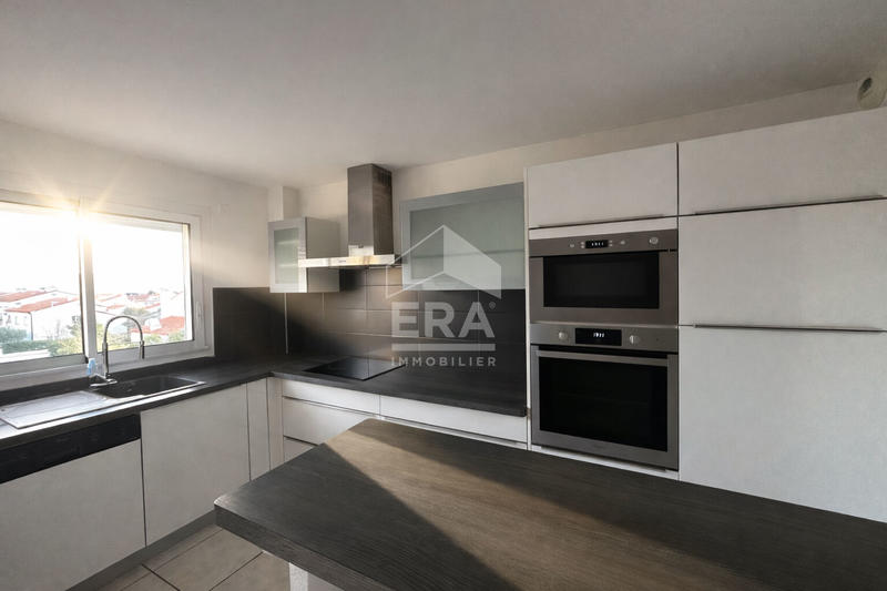 Appartement - 77 m² - 3 pièces