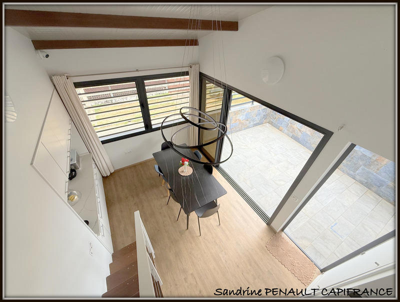 Maison d'architecte - 246 m² - 7 pièces