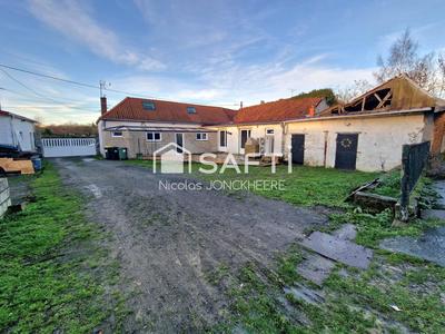 Maison - 150 m² - 3 pièces