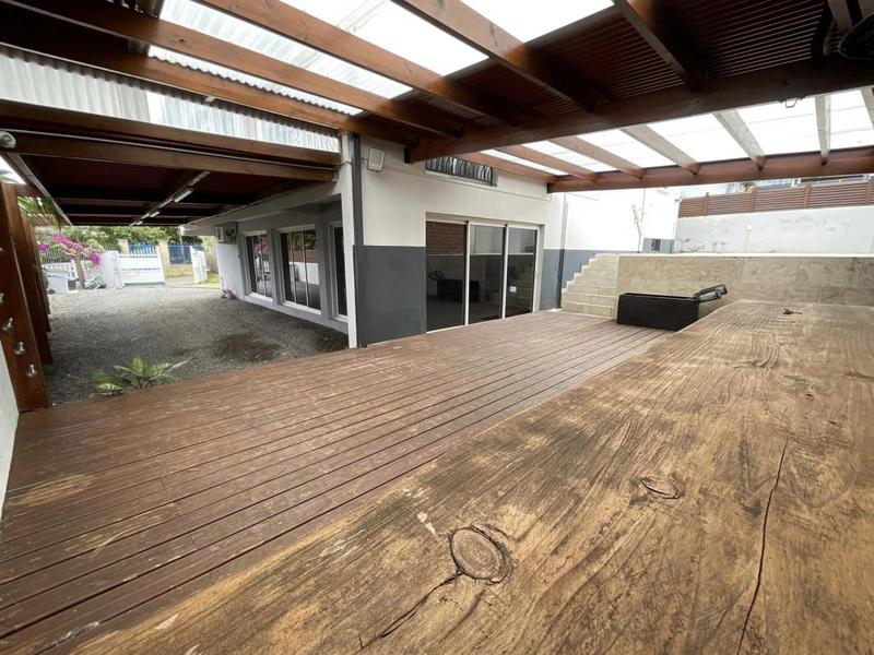 Maison - 310 m² - 8 pièces