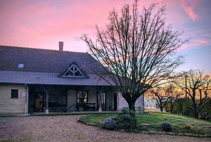 Maison - 470 m² - 12 pièces