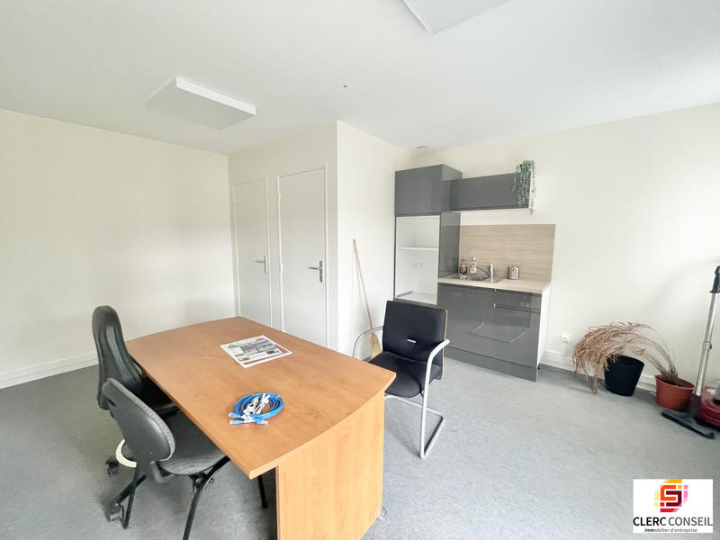Bureau - 92 m²