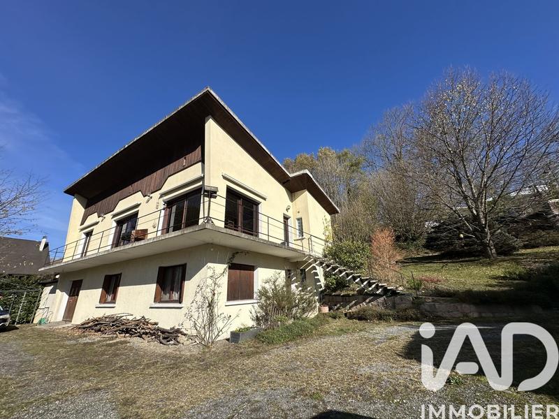 Maison - 175 m² - 8 pièces