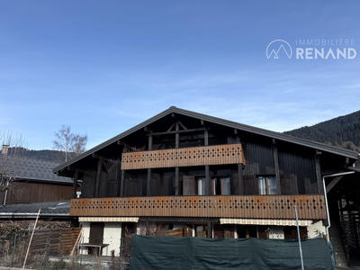 Appartement - 90 m² - 4 pièces