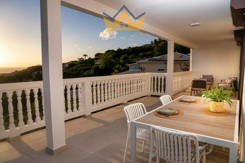 Appartement - 104 m² - 4 pièces