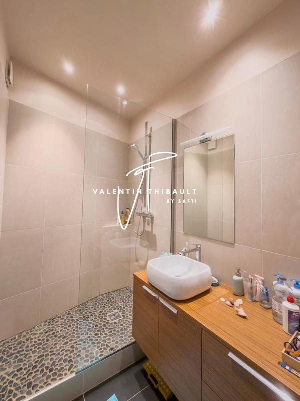 Appartement - 101 m² - 5 pièces