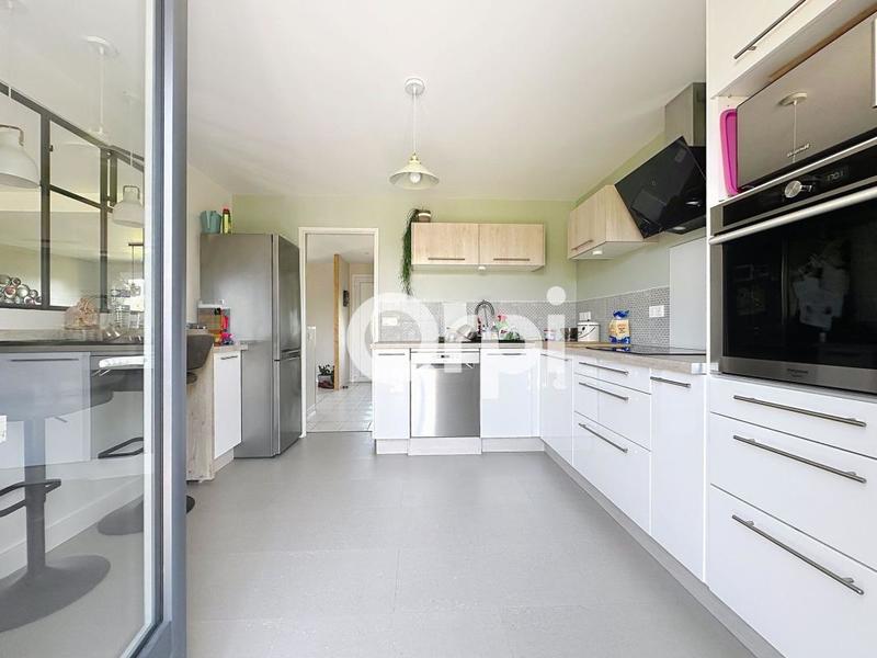 Maison - 145 m² - 6 pièces