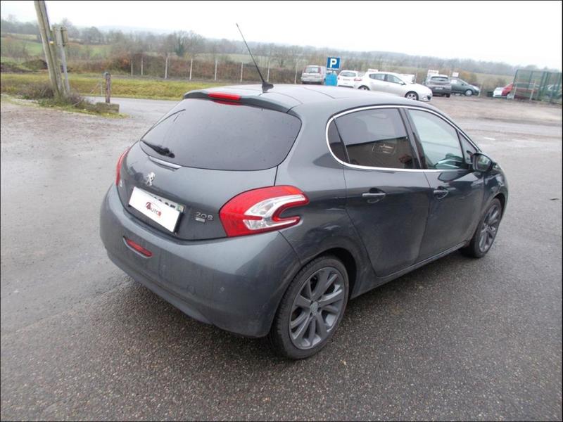 Peugeot 208 1.6 E-Hdi 92 Allure