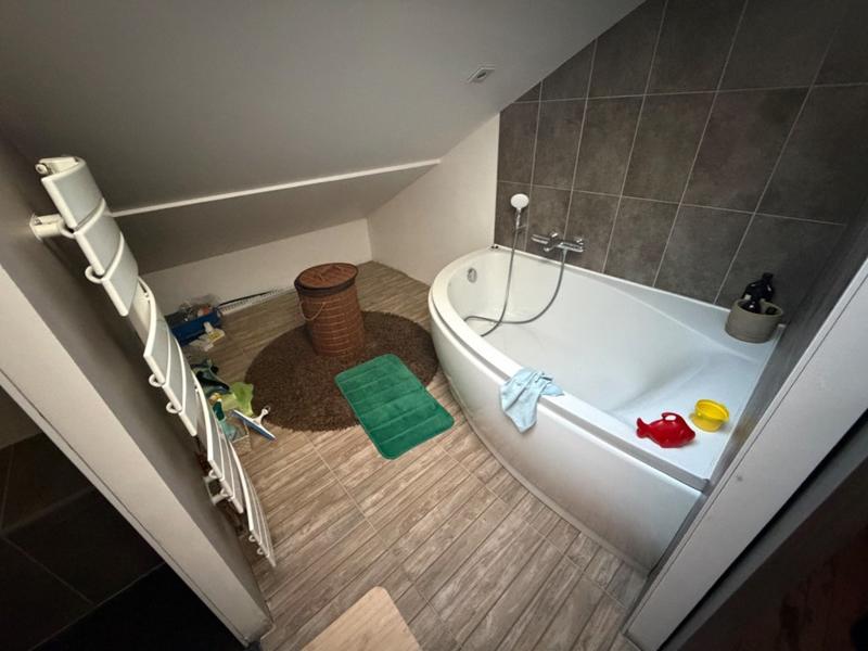 Maison - 150 m² - 4 pièces