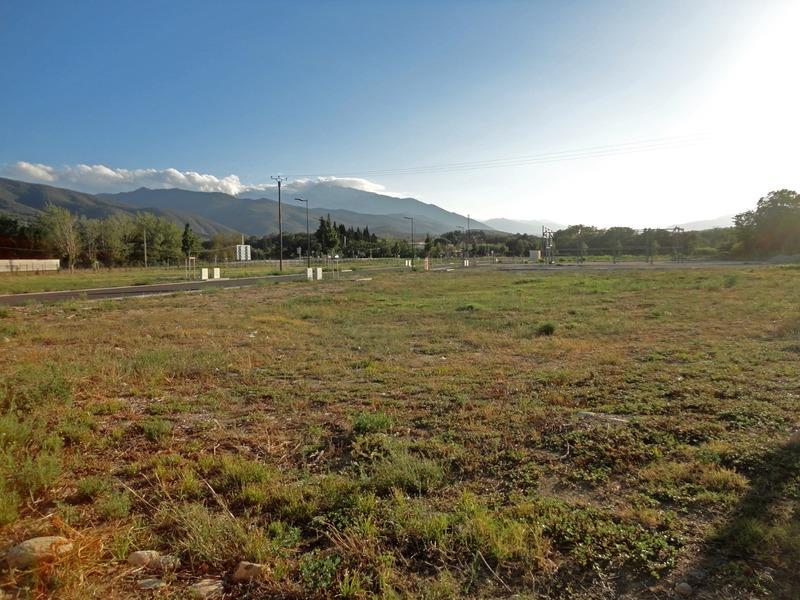 Terrain constructible - 1 875 m²