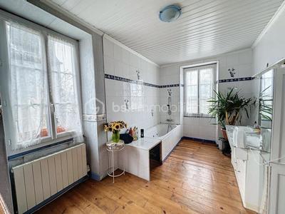 Maison de ville - 160 m² - 6 pièces