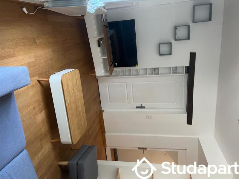 Chambre - 9 m² - 1 pièce