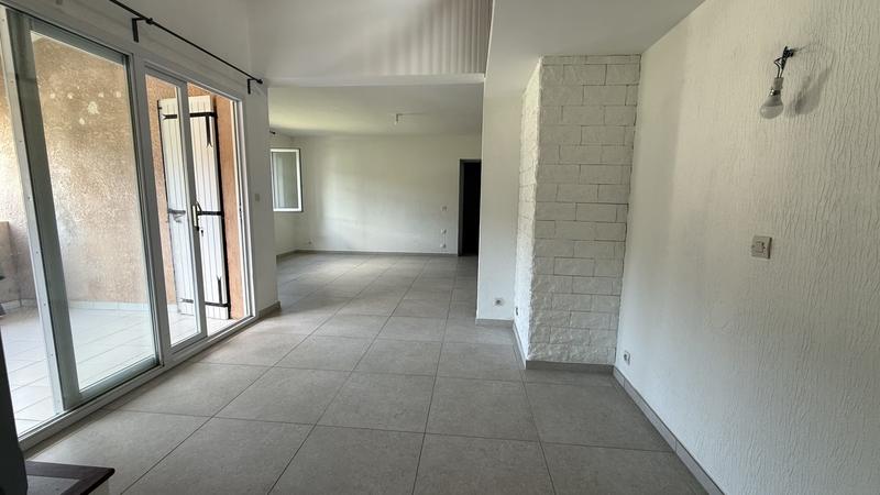 Appartement - 75 m² - 3 pièces