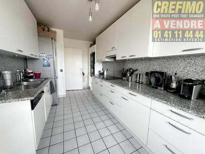 Appartement - 86 m² - 4 pièces