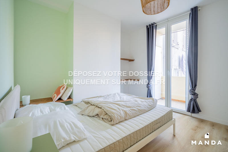 Chambre - 11 m² - 4 pièces