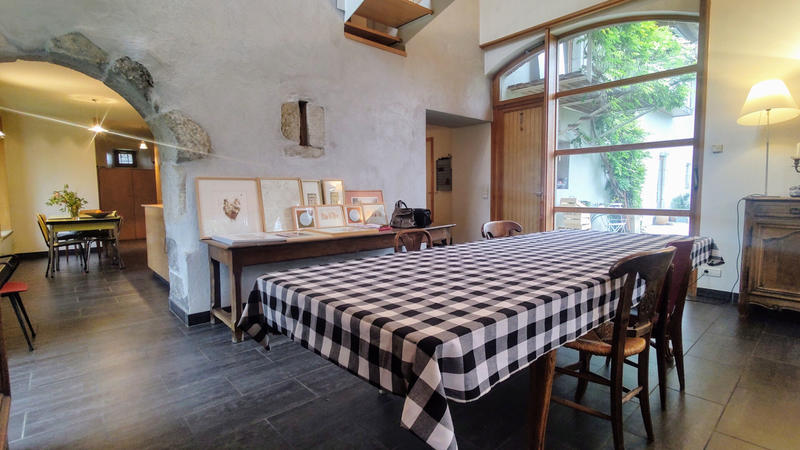 Maison - 447 m² - 8 pièces