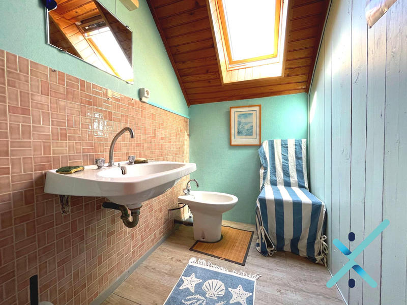 Maison - 280 m² - 11 pièces