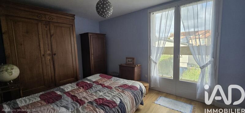 Maison - 90 m² - 5 pièces