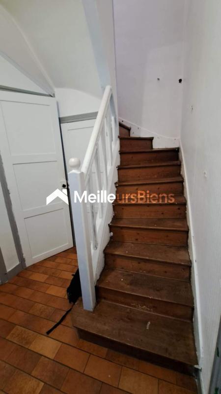Maison - 99 m² - 5 pièces