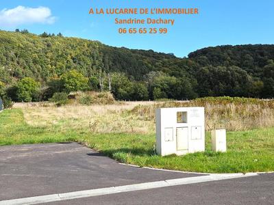 Terrain constructible - 1 304 m²