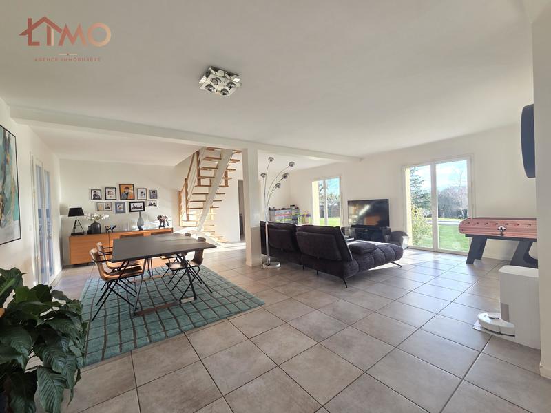 Maison - 170 m² - 7 pièces