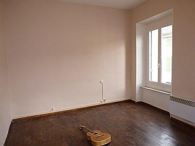 Maison traditionnelle - 3 m² - 4 pièces