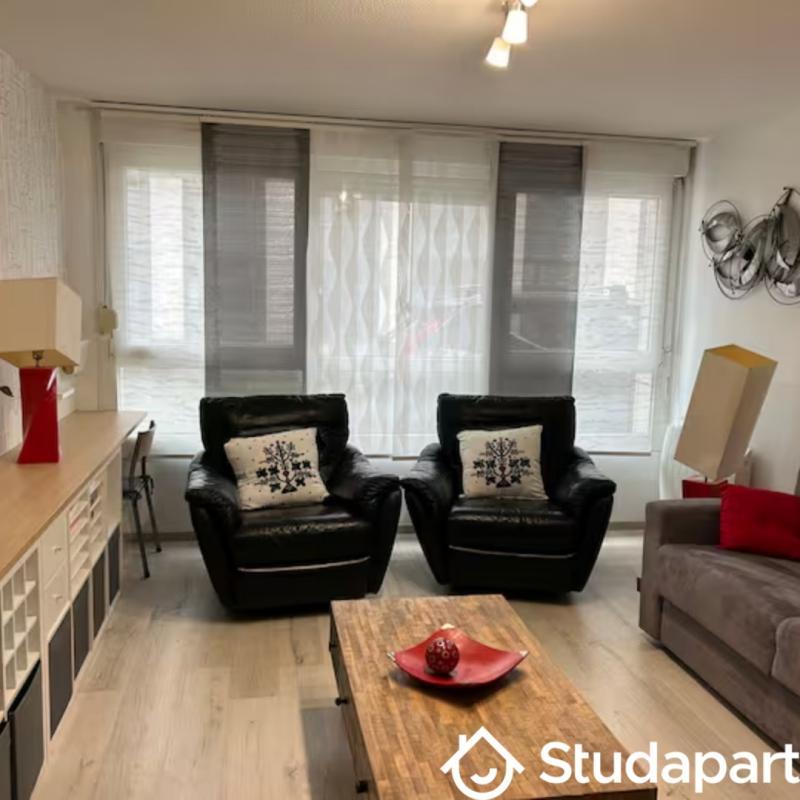 Chambre - 12 m² - 1 pièce