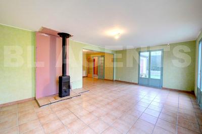 Maison traditionnelle - 103 m² - 6 pièces