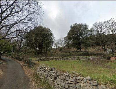 Terrain constructible - 4 240 m²