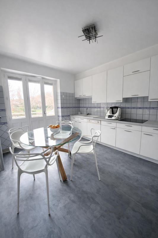 Maison - 190 m² - 8 pièces