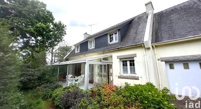 Maison - 137 m² - 6 pièces